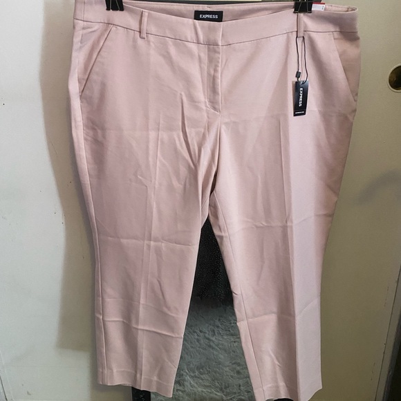 Women’s Express pink Columnist stretch ankle pants 18 short NWT - Picture 1 of 4